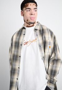 Thumbnail Image 5