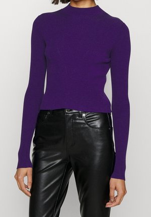 Stickad tröja - dark purple