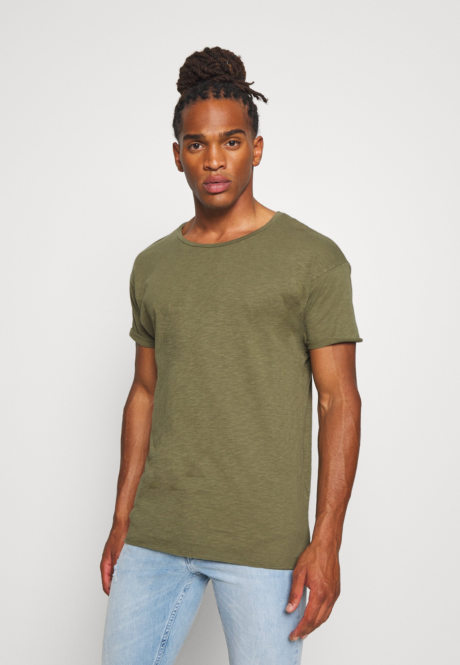 Nudie Jeans ROGER T shirts green Zalando.no Nudie Jeans ROGER - T-shirts - olive