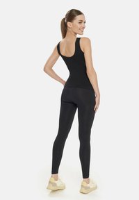 Cardio Bunny CALM  - Tops - black