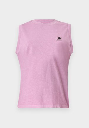 Ljubičasta majica bez rukava s okruglim izrezom i Carhartt logom na gornjem lijevom dijelu prsa, prikazana na jednobojnoj pozadini.