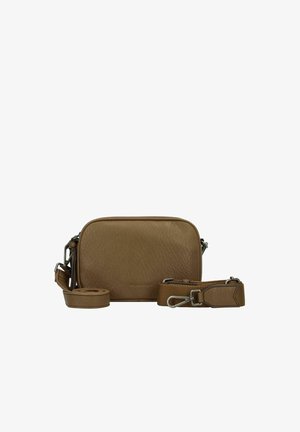 Braune Leder-Umhängetasche mit strukturierter Oberfläche, Reißverschluss und verstellbarem Tragegurt. Verfügt über silberne Hardware und dezente Logodetails.