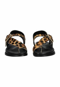 Sandali con stampa leopardata, suole in pelle nera, con due ampie cinghie, punta aperta e un dettaglio in metallo. Design piatto per il massimo comfort.