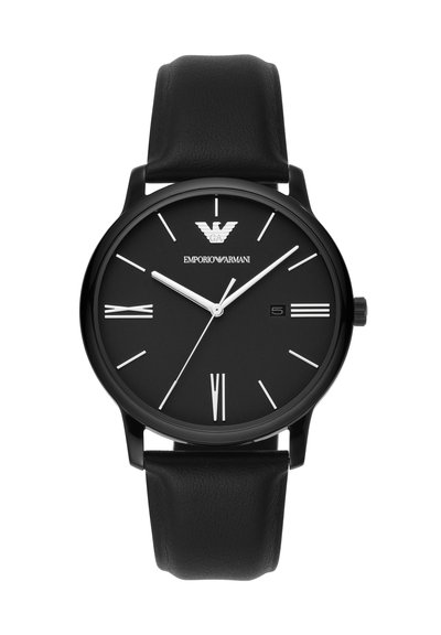 Schwarze Emporio Armani Armbanduhr mit Lederarmband, weißen Stundenmarkierungen, römischen Ziffern VI, IX, III und Datumsanzeige bei 3 Uhr.