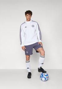 adidas Performance MANCHESTER UNITED URBAN PURIST HOODIE - Article de supporter d'équipe de club - white