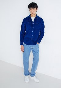 Levi's® BARSTOW WESTERN STANDARD - Majica - estate blue