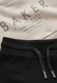 Baker by Ted Baker SET  - Træningssæt - stone