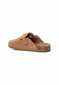 XTI Zuecos - camel