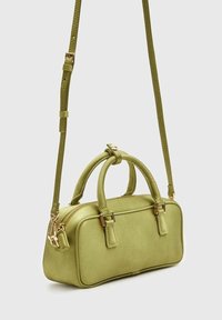 Mango JOAN - Bandolera - green