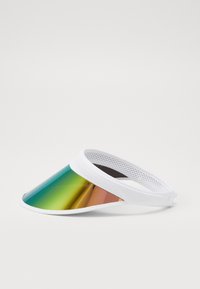 Vizor alb cu un scut curbat, reflectorizant, cu gradient de la verde la portocaliu. Bandă din țesătură de plasă, design ușor pentru confort.
