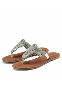 Sandalias de dedo metálicas plateadas con parte superior de cuentas, plantilla de ante sintético y suelas de goma marrones. Presenta un diseño trenzado intrincado en las correas.