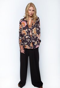 Emily van den Bergh Blouse - chocolate fowers