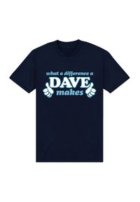 Camiseta de algodón azul marino de manga corta, con texto en blanco que dice "qué diferencia hace un DAVE" con acentos gráficos de pulgares hacia arriba.