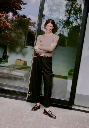 Trousers - black