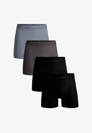 Set od četiri para bokserica u svijetlosivoj, tamnosivoj i dvije crne boje, s mekanom tkaninom i elastičnim pojasom s brendiranjem.