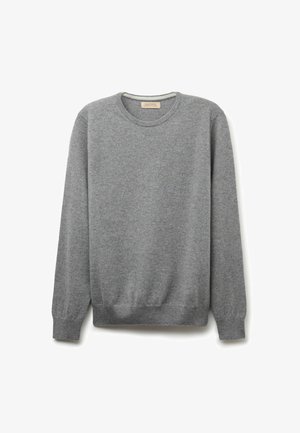 Grå stickad tröja med rund halsringning, tillverkad av mjukt material, med långa ärmar och ribbade mudd och nederkant, med en slät yta och minimalistisk design.