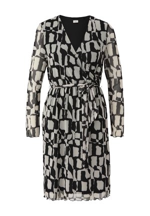 Sukienka o wzorze czarno-białym, zapinana w okolicy talii, z długimi rękawami, wykonana z miękkiego, przejrzystego materiału. Okrągły dekolt i lekko opływający fason.