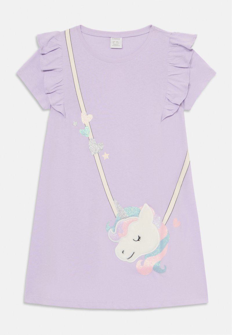 Levendula színű, rövid ujjú ruha fodros ujjakkal. Egy unikornis applikációval és díszes pánttal rendelkezik, pasztell szívvel és csillogó részletekkel.
