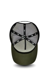 Green cap with a curved brim and mesh back. Features black accents and internal logo tags, showcasing a structured interior for fit.