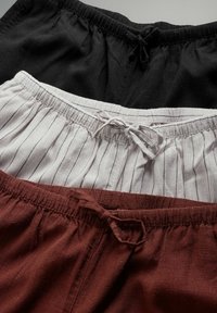 THE SET 3 PACK PULL ON WIDE  - Bukser - black red ecru stripe