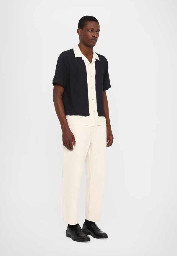 VACATION SHIRT - Shirt3