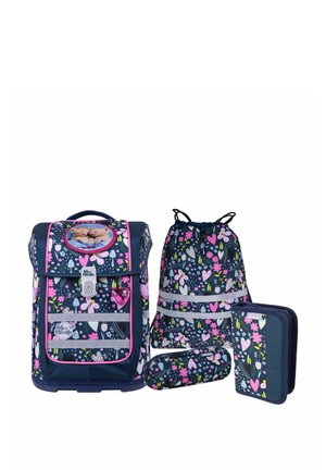 ERGO COMPACTO SET 5-TEILIG - School bag - in the garden