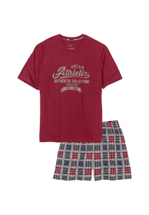 Rotes Baumwoll-V-Ausschnitt-T-Shirt mit grafiche "Athletic"; kombiniert mit grau-roten Karotten-Shorts mit elastischem Bund und lockerer Passform.