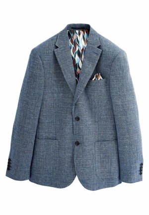 Blauwe blazer met textuur, met vier zwarte knopen en een split aan de manchet, waarbij een geweven stoffenpatroon wordt benadrukt.