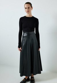 Touché Privé Top dugih rukava - black