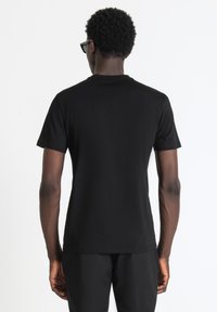 Antony Morato SLIM FIT T-SHIRT - Camiseta estampada - black
