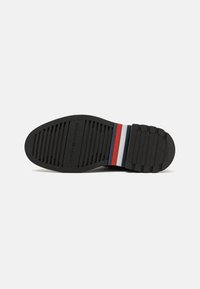 Tommy Hilfiger COMFORT  - Stivaletti - desert sky