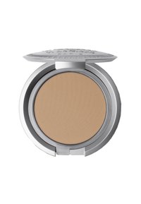 Compatto in polvere con una custodia metallica argentata, presenta una superficie interna rotonda e liscia di polvere beige, progettata per un'applicazione facile.