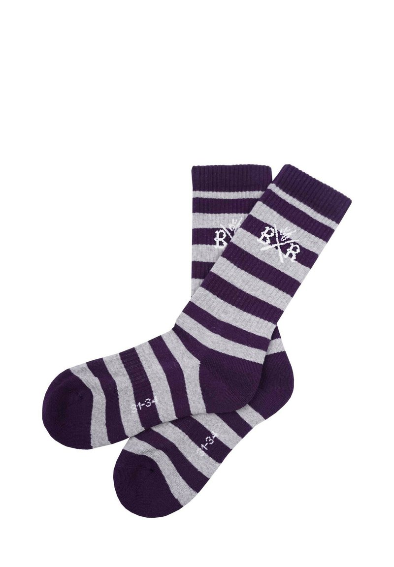 Lilla og grå stribede sokker med ribbede toppe. Har hvid BVR-logo; størrelse angivet som 1-3. Blødt materiale, letvægtsdesign.