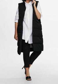 ONLY Carmakoma Weste - black