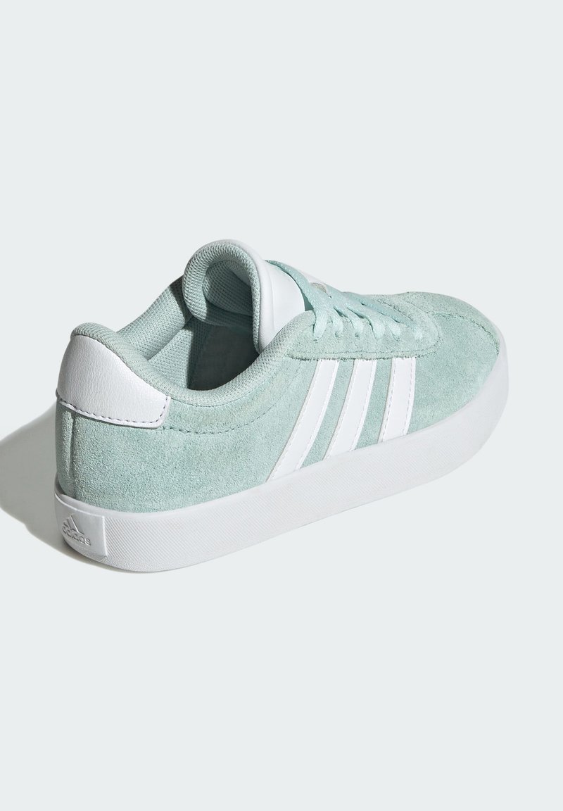 adidas gazelle silver green womens Nike Vomero 18 Women's White/Cannon/Bleached Turquoise/Mint Foam  Holabird  Sports