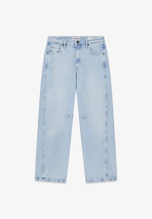 Φαρδιά, ελαφρώς μπλε τζιν παντελόνια με μπροστινές και πίσω τσέπες, θηλιές για ζώνη και κούμπωμα με κουμπί.