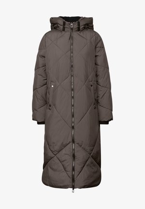 Lange, bruine pufferjas met een doorgestikt ontwerp, capuchon, ritssluiting aan de voorkant en zijzakken. Zachte, gewatteerde textuur met elastische boorden.
