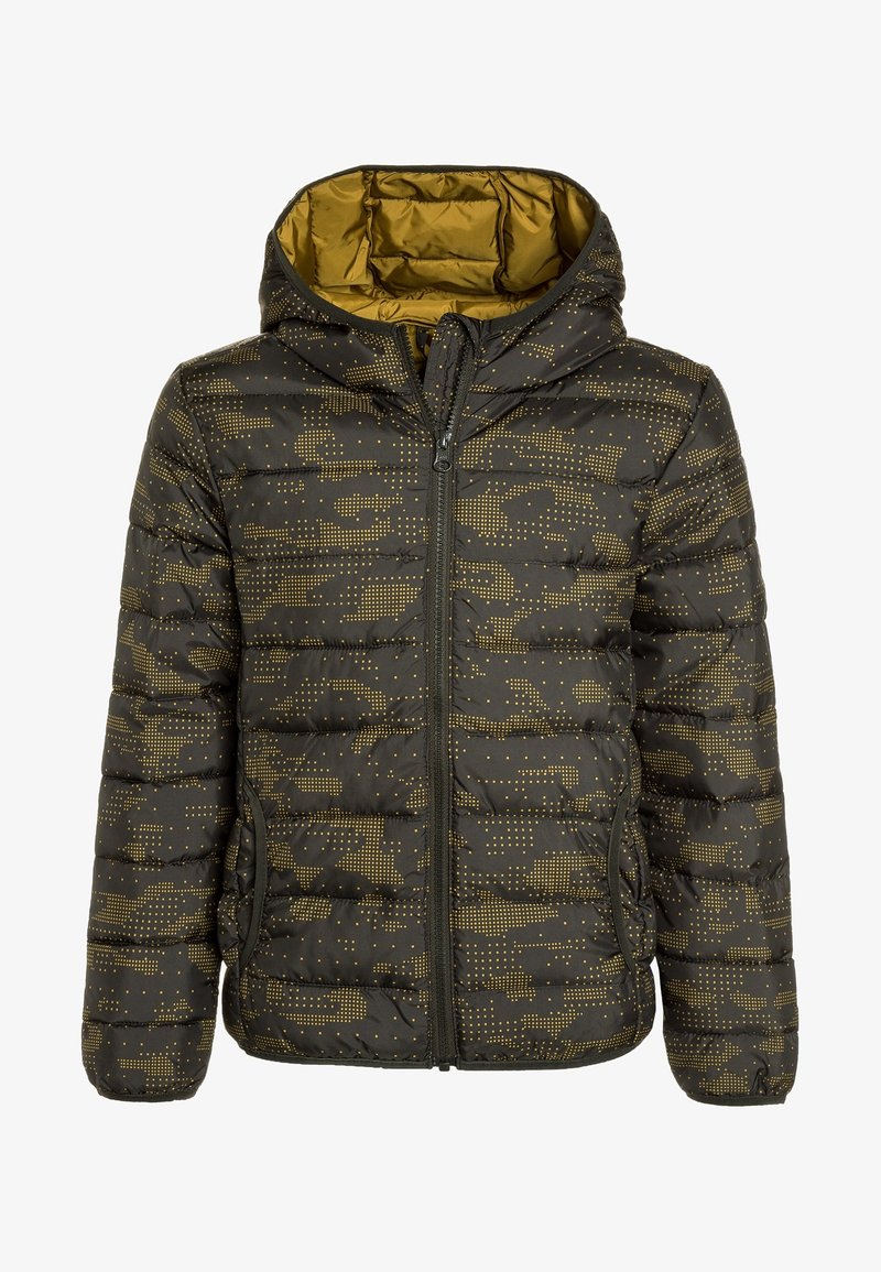 Veste rembourrée avec capuche, présentant un motif de camouflage à pois vert foncé et jaune, fermeture éclair à l'avant et poches latérales.