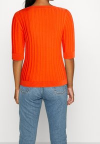 Esprit Camiseta estampada - orange