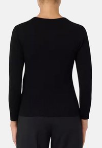 Maglione nero a maniche lunghe con texture a costine, design aderente e scollo rotondo. Presenta una schiena liscia senza decorazioni.