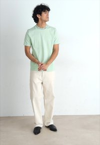 BOSS TEE - Basic póló - open green
