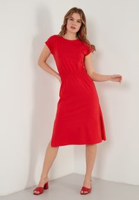 Unselected, red