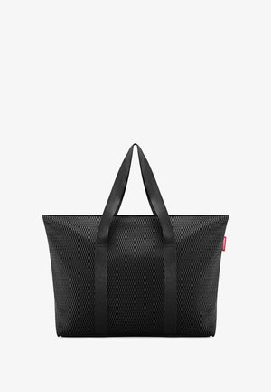 Bolsa tote de malla negra con doble asa de tela negra. Presenta una forma rectangular estructurada y un diseño de parte superior abierta para un fácil acceso.