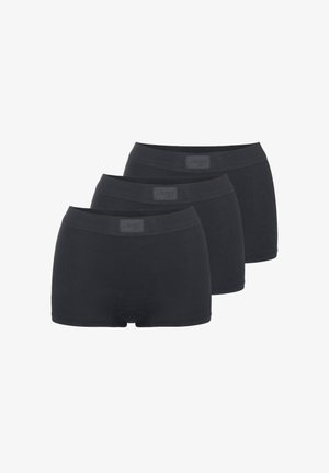 Tre par sorte sømløse dameboxershorts med elastiske taljebånd med mærke, arrangeret i en trappet stak på en hvid baggrund.