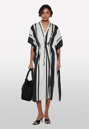 Sisley, Robe de jour - black white