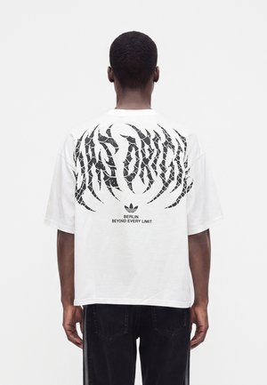 adidas Originals, BERLIN TEE UNISEX - Μπλουζάκι με στάμπα - white