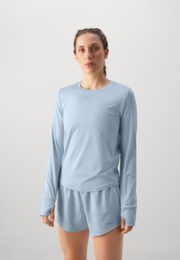 Nike Performance ONE CLASSIC - Hosszú ujjú felső - light armory blue