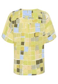 Īsām piedurknēm topiņš gaiši zaļā, dzeltenā un zila krāsā ar ģeometrisku kvadrātu rakstu; mīksta auduma, brīvas formas un apaļa kakla izgriezums.