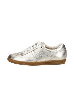 Trainers - nappa met platino