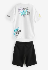 Next GRAPHIC AND SET - Shorts - white black graffiti
